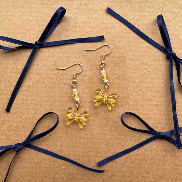 ୨୧ BOW EARRINGS ୨୧ - Picture 9 of 12